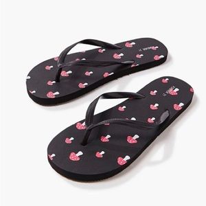 Forever 21 Amanita Mushroom 🍄 flip flops